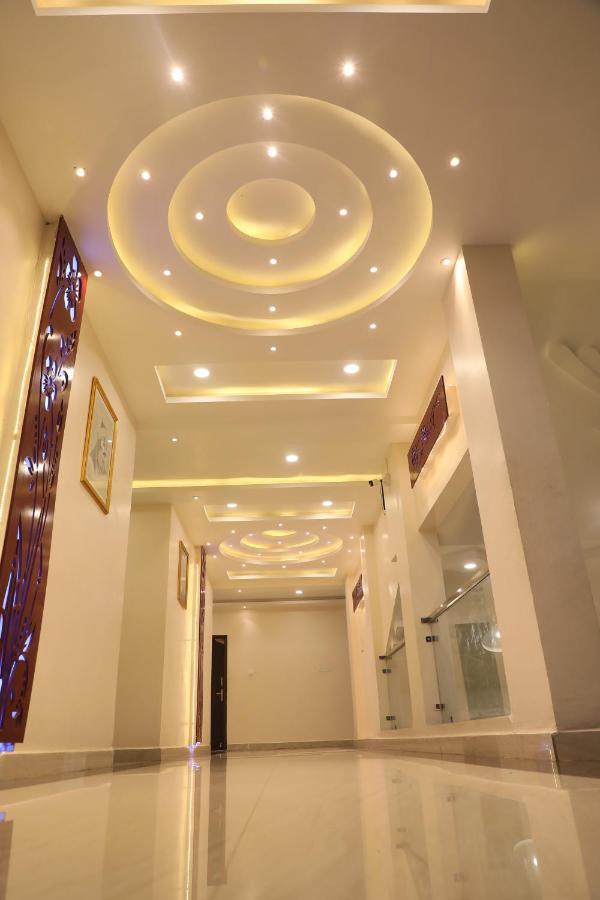 Hotel Shri Siddhivinayak Bina-Etawa Екстериор снимка