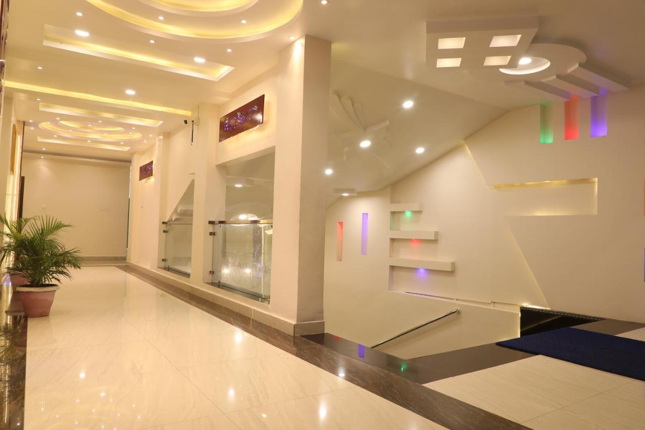 Hotel Shri Siddhivinayak Bina-Etawa Екстериор снимка